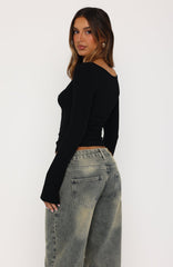 Model Off Duty Long Sleeve Top Black