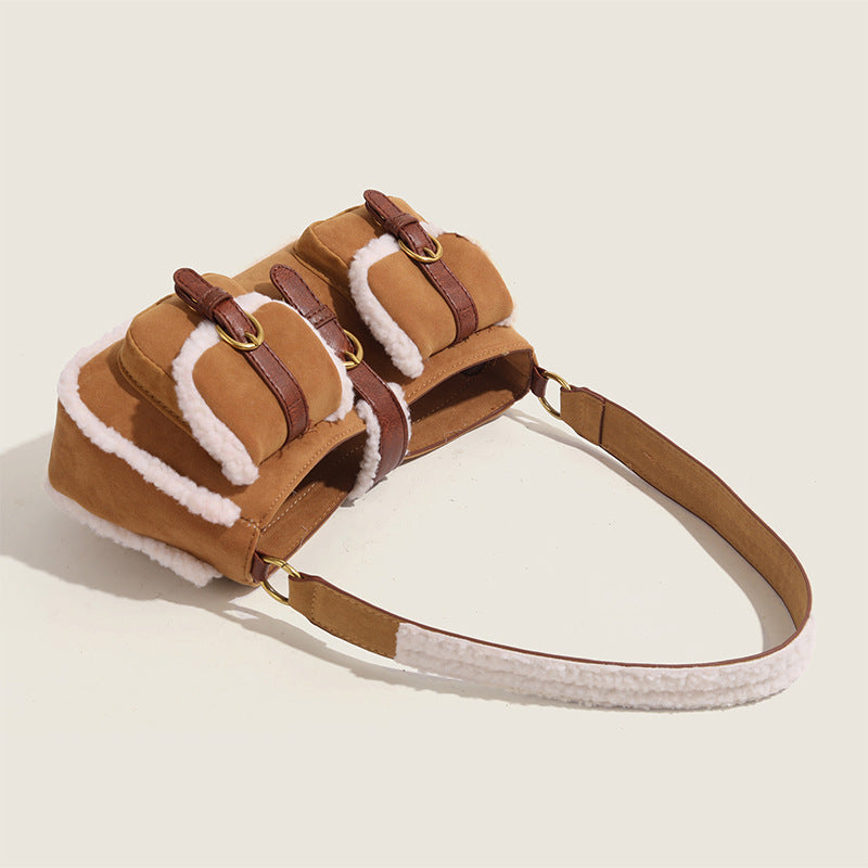 Retro versatile shoulder plush bag