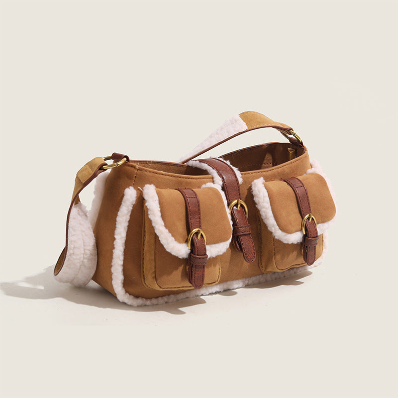 Retro versatile shoulder plush bag