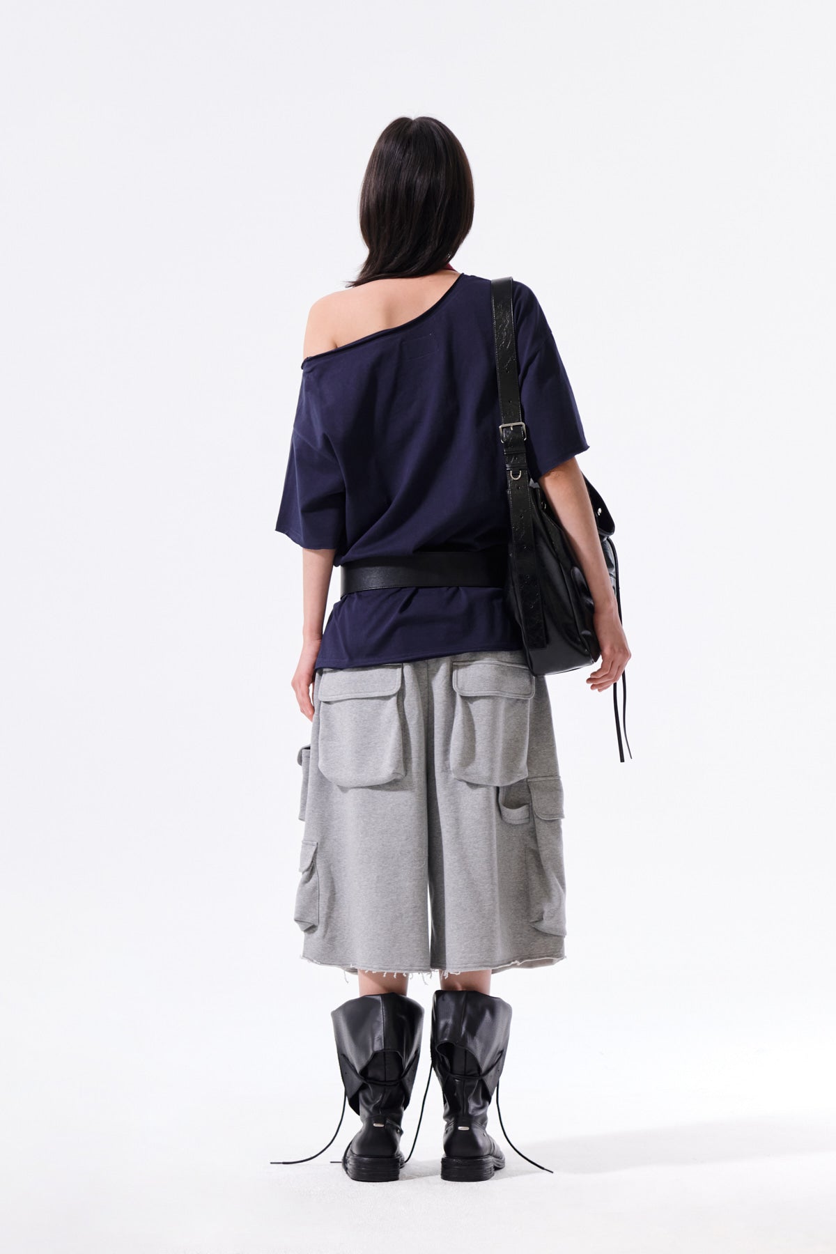 MATIN KIM MTK 16 GRAFFITI LOGO ASYMMETRIC TOP IN NAVY