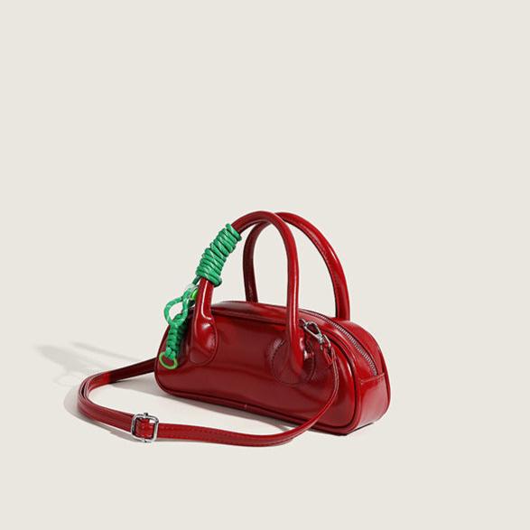 Cute and versatile handbag