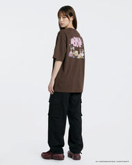 ADLV BUBBLE FONT SPONGEBOB SHORT SLEEVE T-SHIRT DARK BROWN