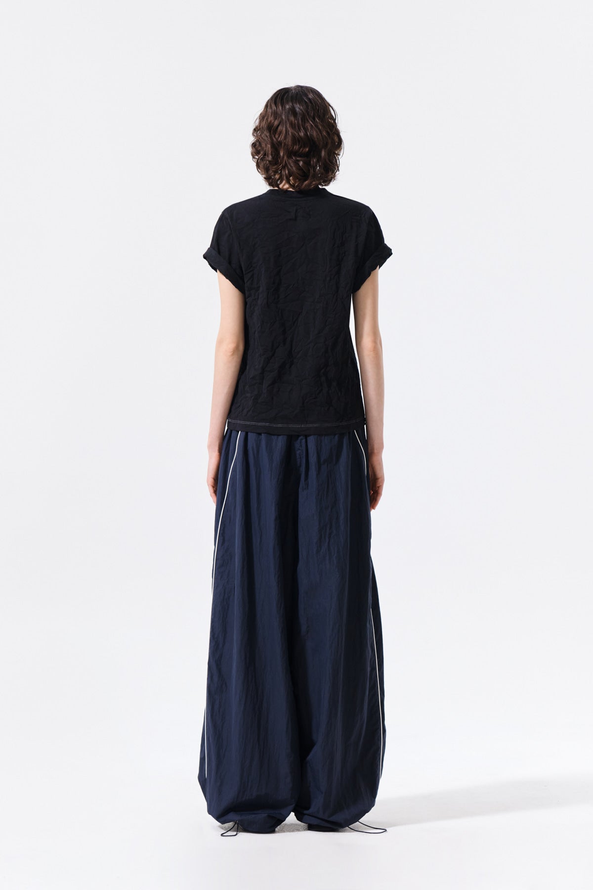 MATIN KIM LETTERING GRAFFITI CREASE TOP IN BLACK