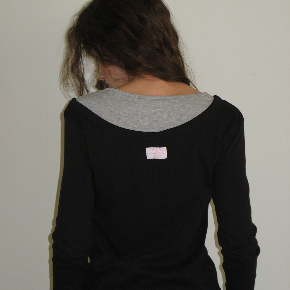 RONRON UNBALANCE HEART BUTTON LAYERED T SHIRT BLACK