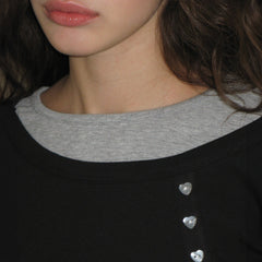 RONRON UNBALANCE HEART BUTTON LAYERED T SHIRT BLACK