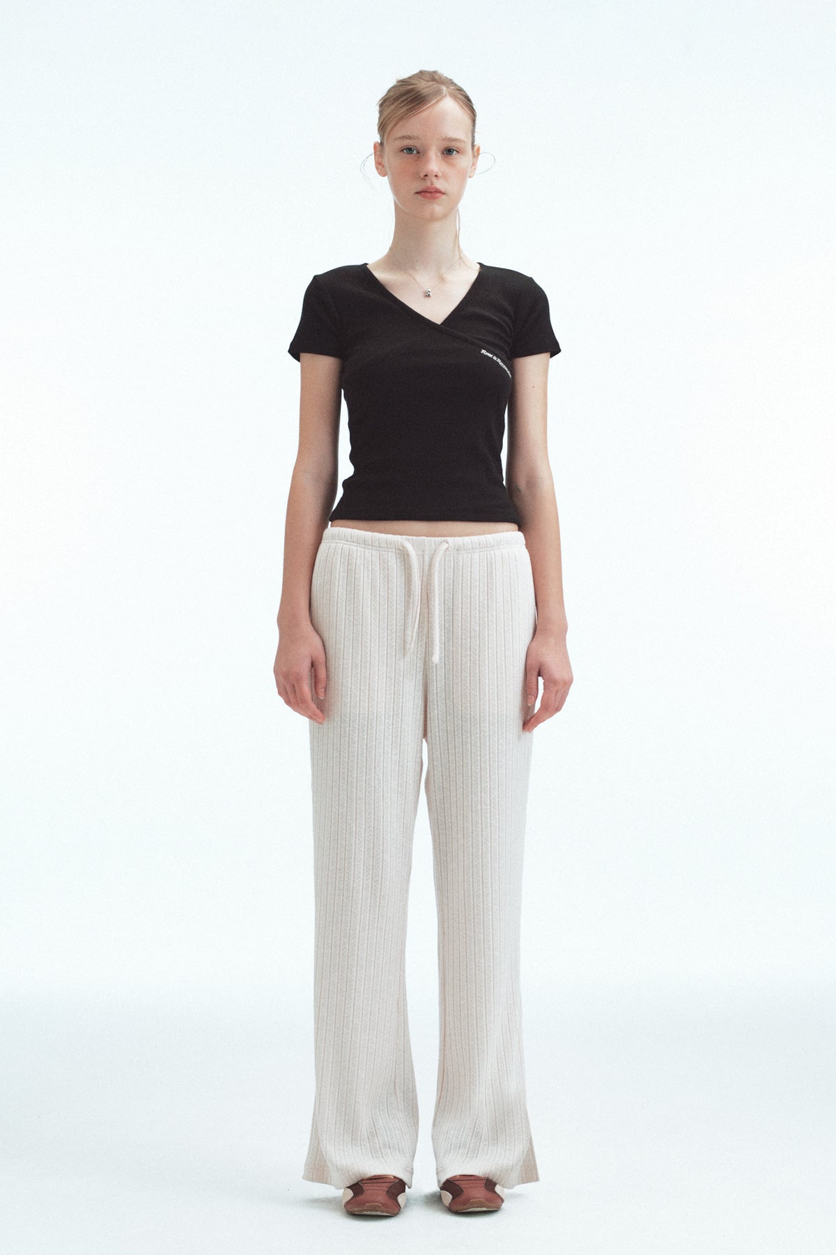 WRAP HALF SLEEVE TOP - BLACK