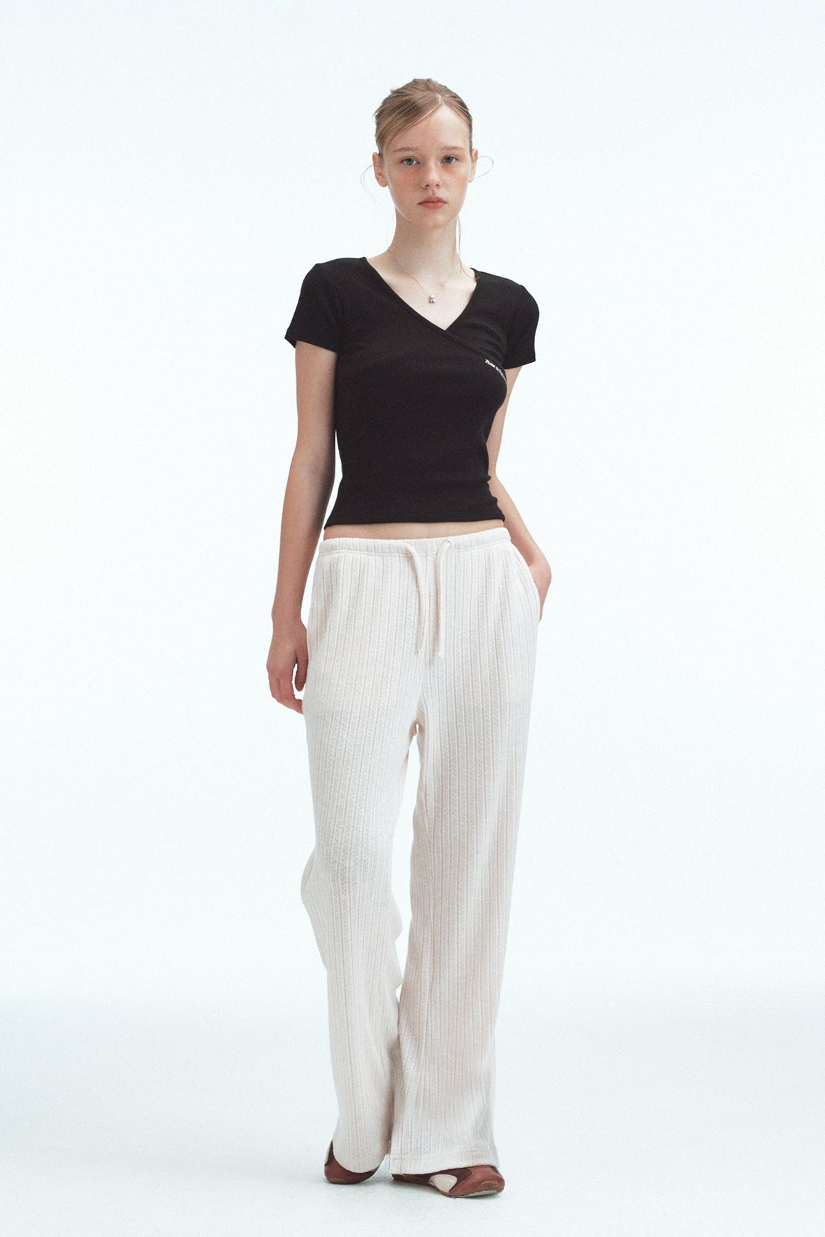 WRAP HALF SLEEVE TOP - BLACK