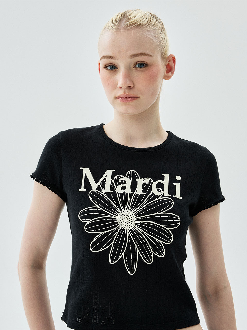 MARDI SLIM FIT TOP EYELET FLOWERMARDI_BLACK IVORY